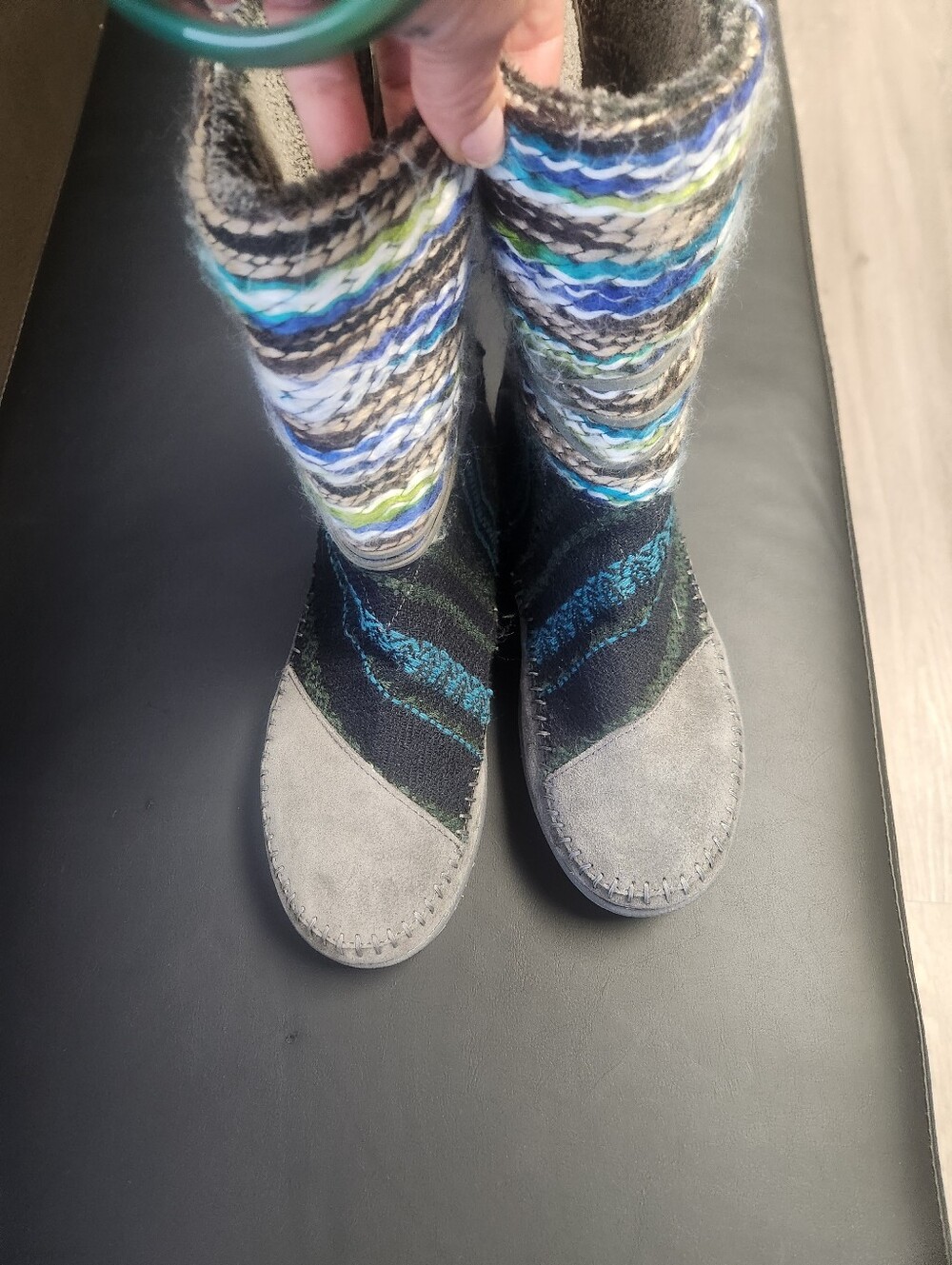 Toms Brand womans Size 7 5 WOMANS US. Boots